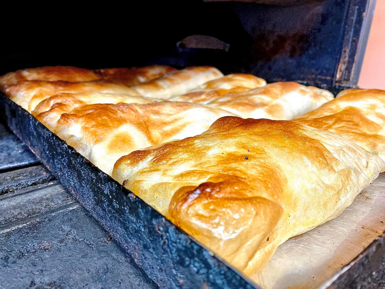 Прясно изпечени закуски